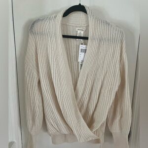 Max studio light oversized sweater